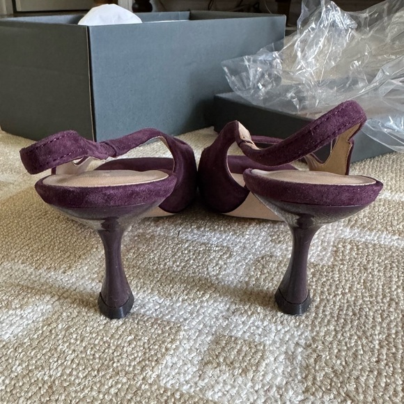 NWT Ann Taylor Suede Heels Square Toe Slingback Sandals Holiday Shoes Plum 8.5 - Picture 4 of 12